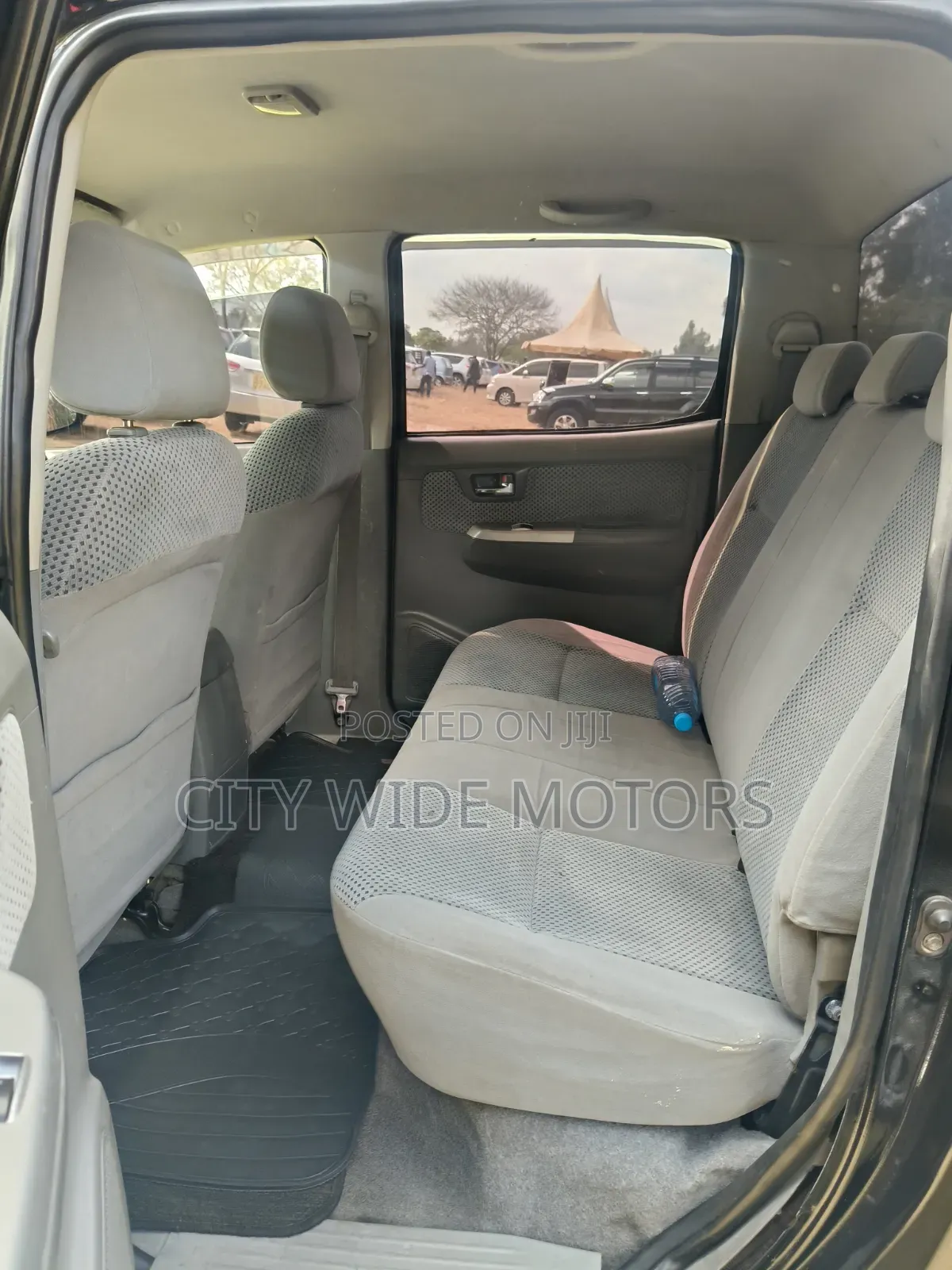 Toyota Hilux 2011 Black