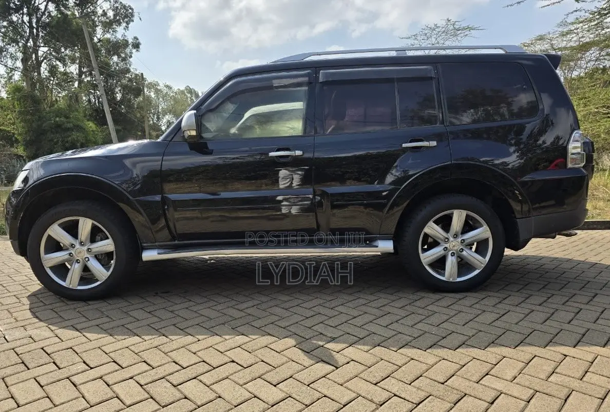 Mitsubishi Pajero 2008 Black