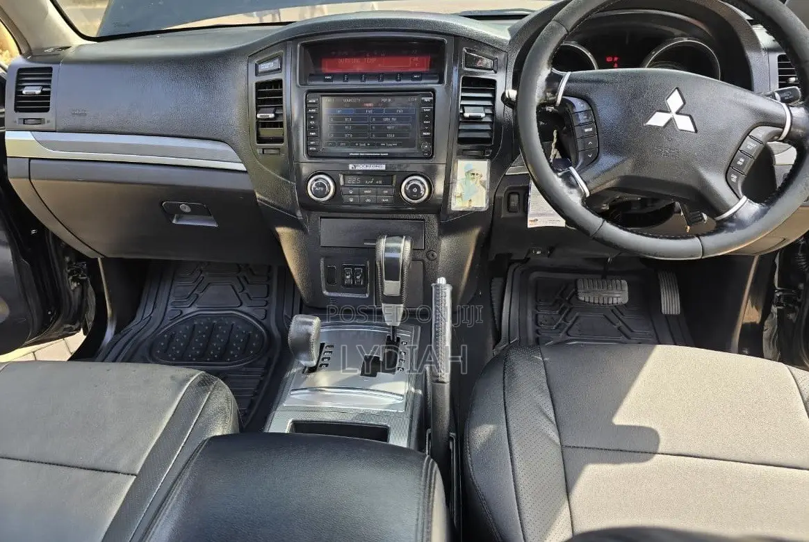 Mitsubishi Pajero 2008 Black