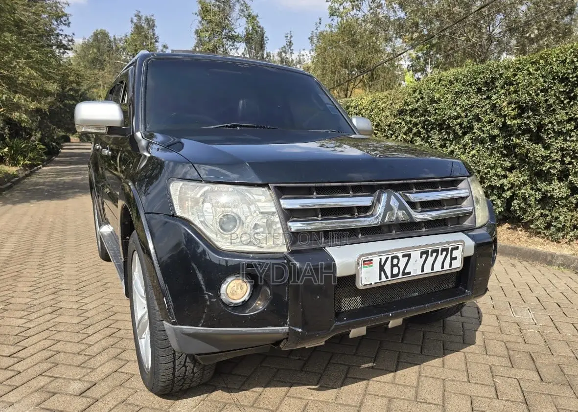 Mitsubishi Pajero 2008 Black