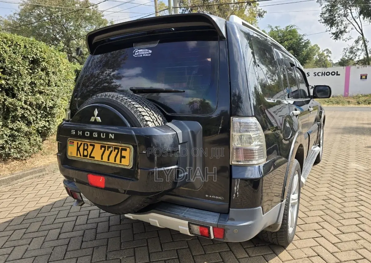 Mitsubishi Pajero 2008 Black