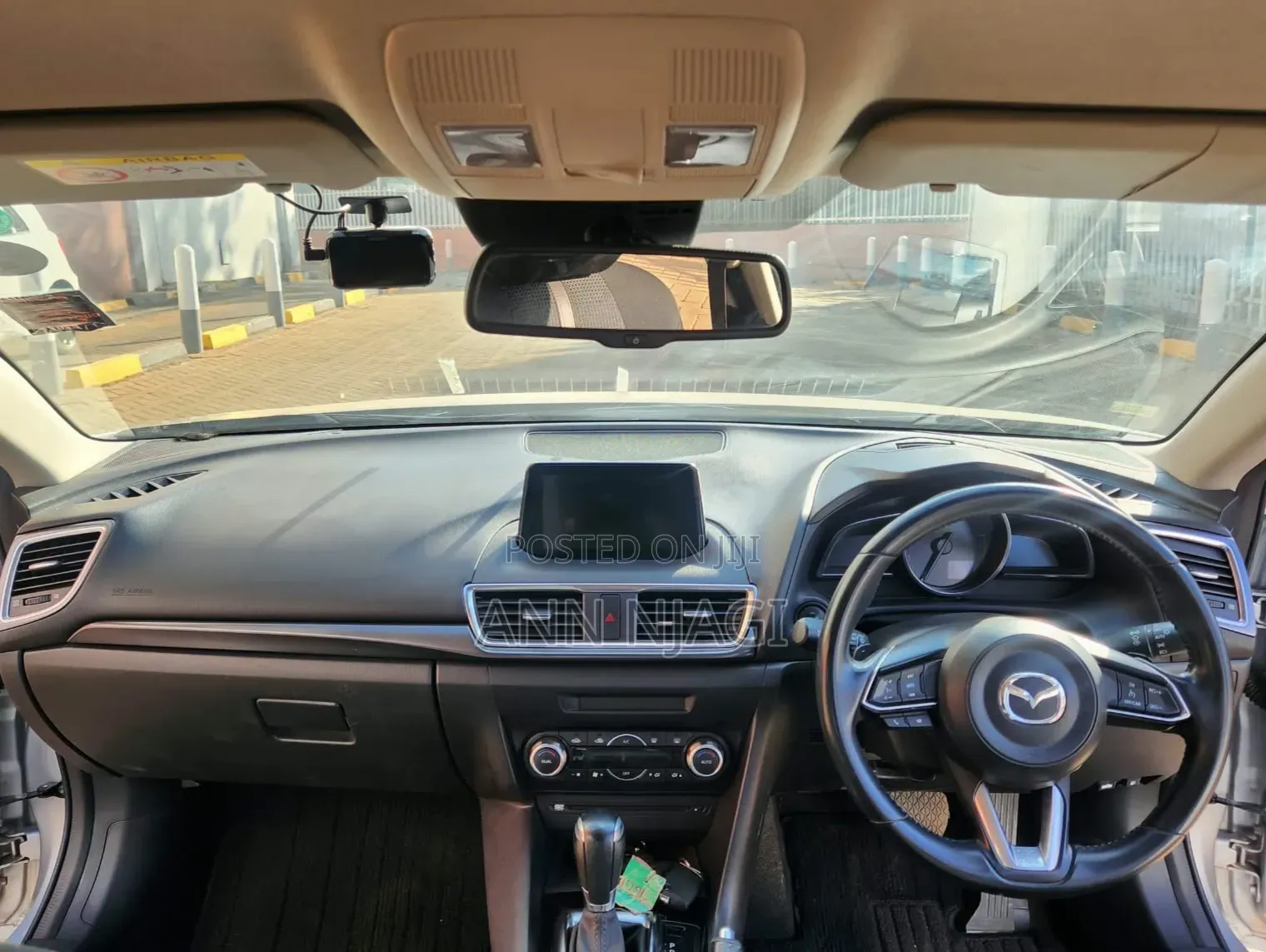 Mazda Axela 2018 Silver