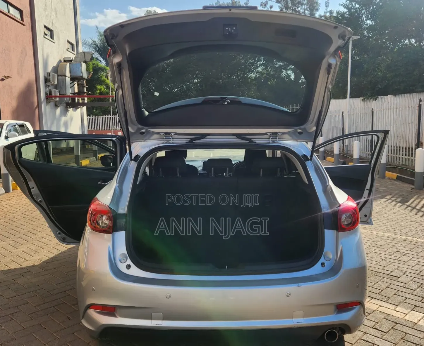 Mazda Axela 2018 Silver