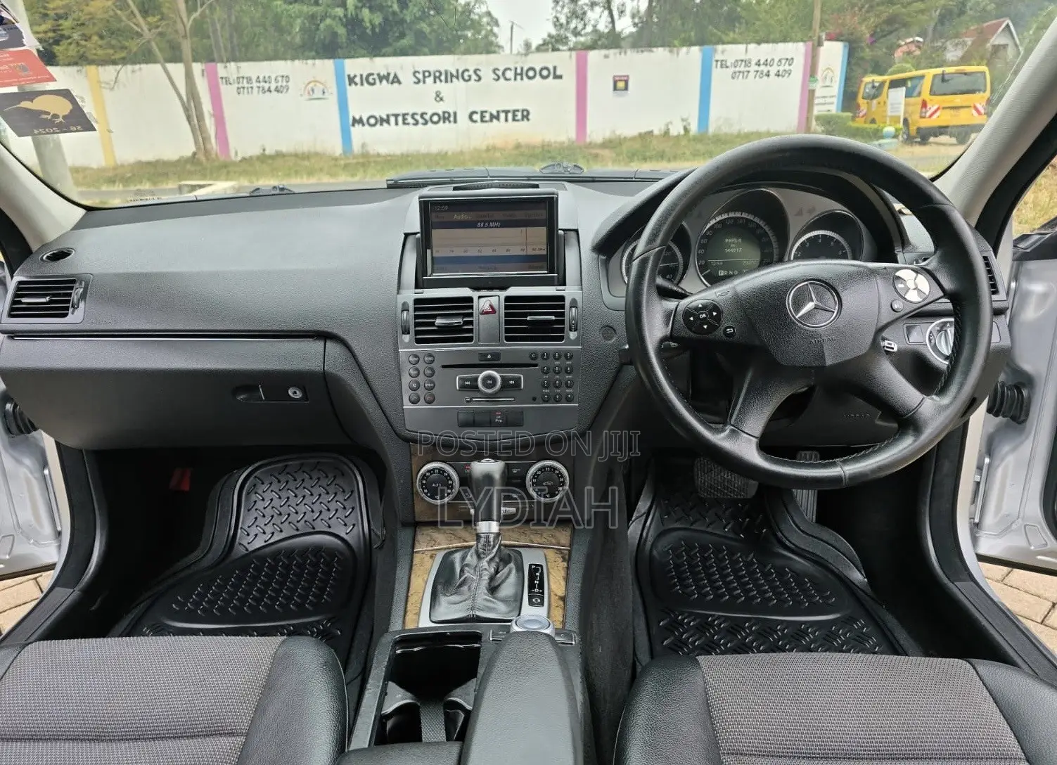 Mercedes-Benz C200 2012 Silver