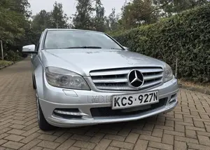 Mercedes-Benz C200 2012 Silver