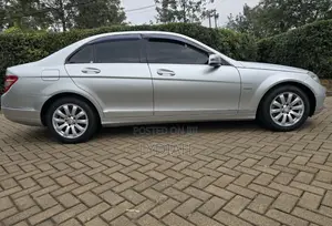 Mercedes-Benz C200 2012 Silver