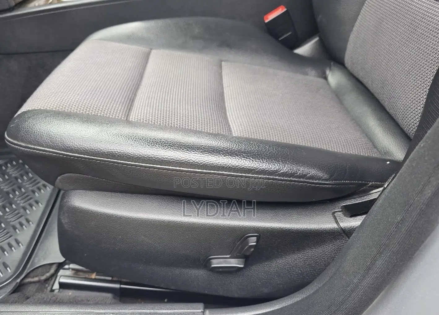 Mercedes-Benz C200 2012 Silver
