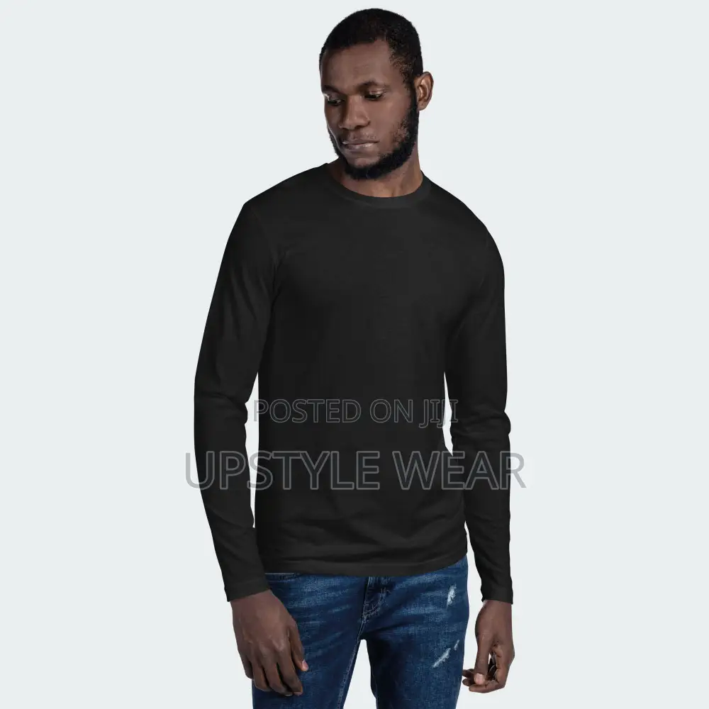 Black Long-Sleeved Tshirt