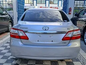 Toyota Premio 2013 Silver