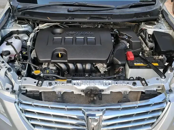 Toyota Premio 2013 Silver