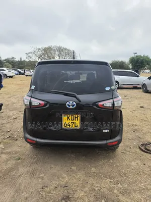 Toyota Sienta 2016 Black
