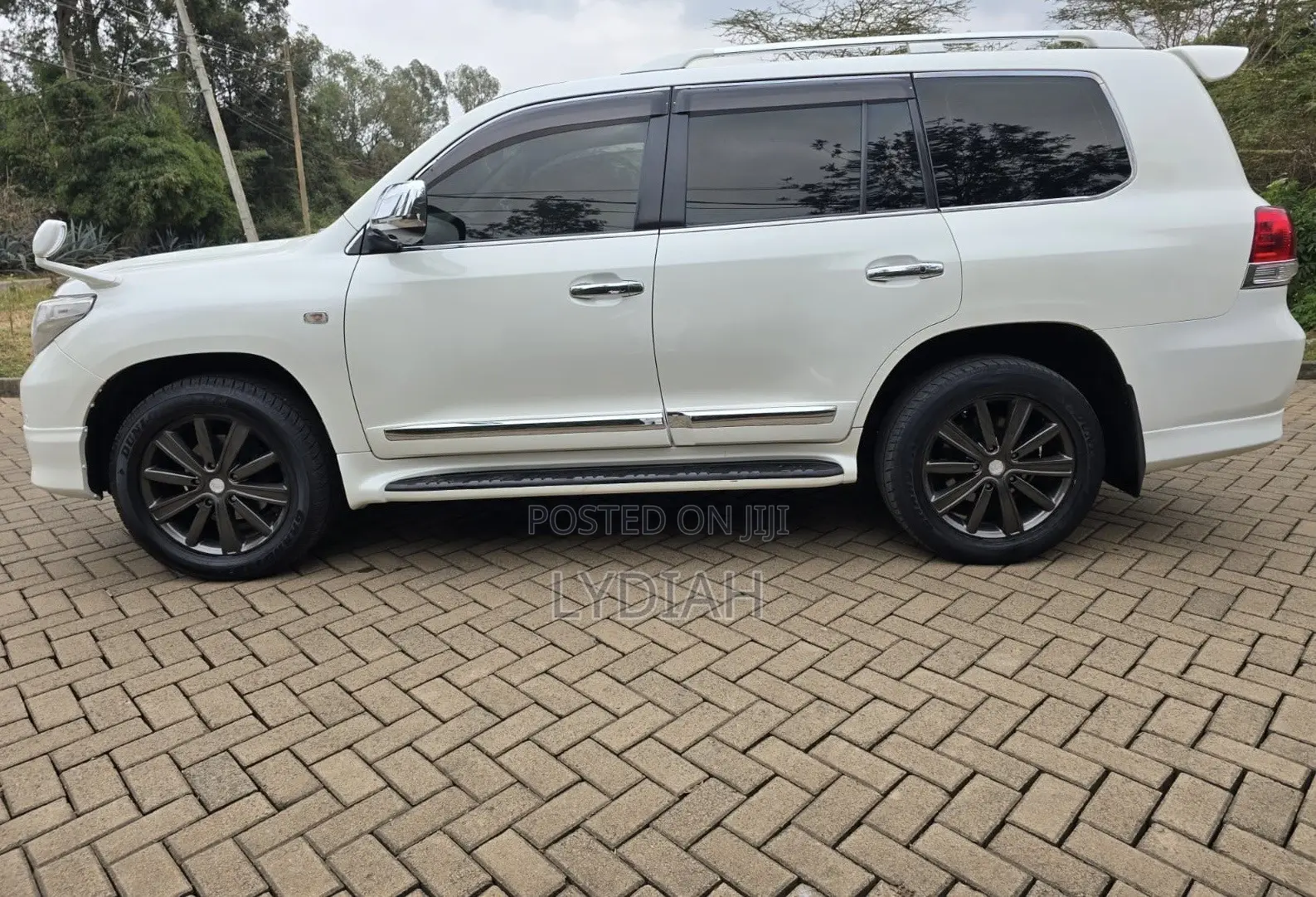 Toyota Land Cruiser 2008 White