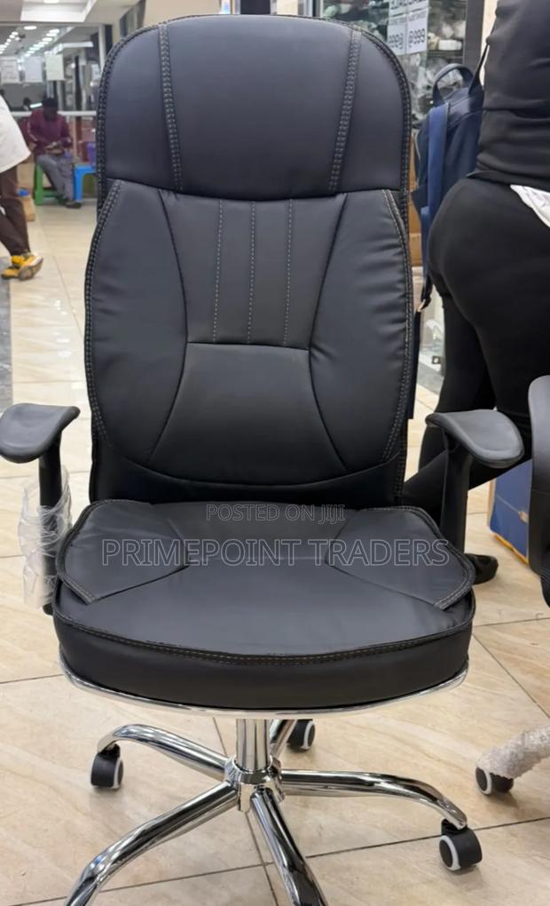 Luxury Executive Leather High Back Office Chair – Ergonomic Design