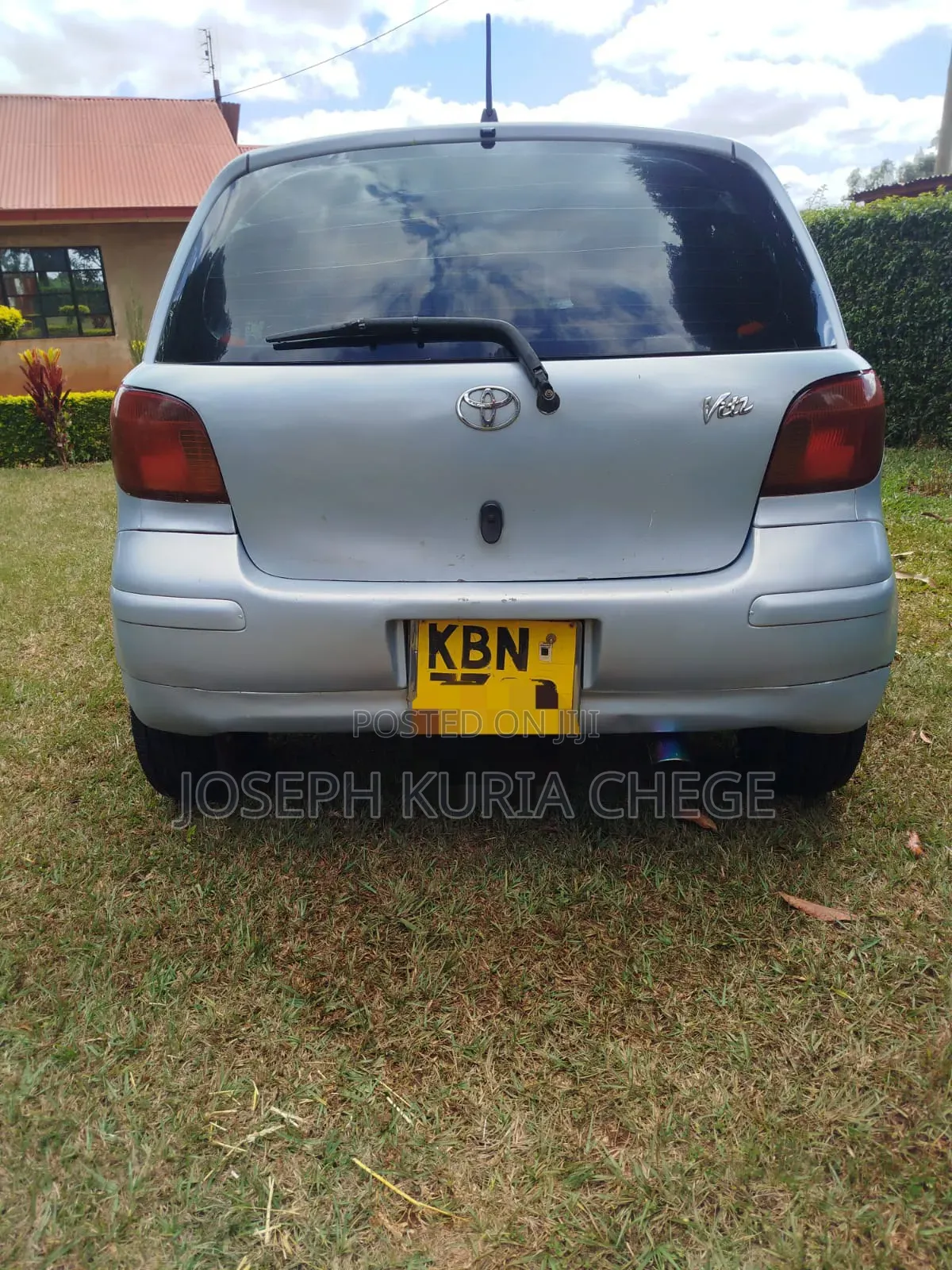 Toyota Vitz 2004 Blue