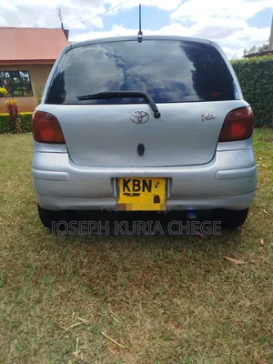 Toyota Vitz 2004 Blue