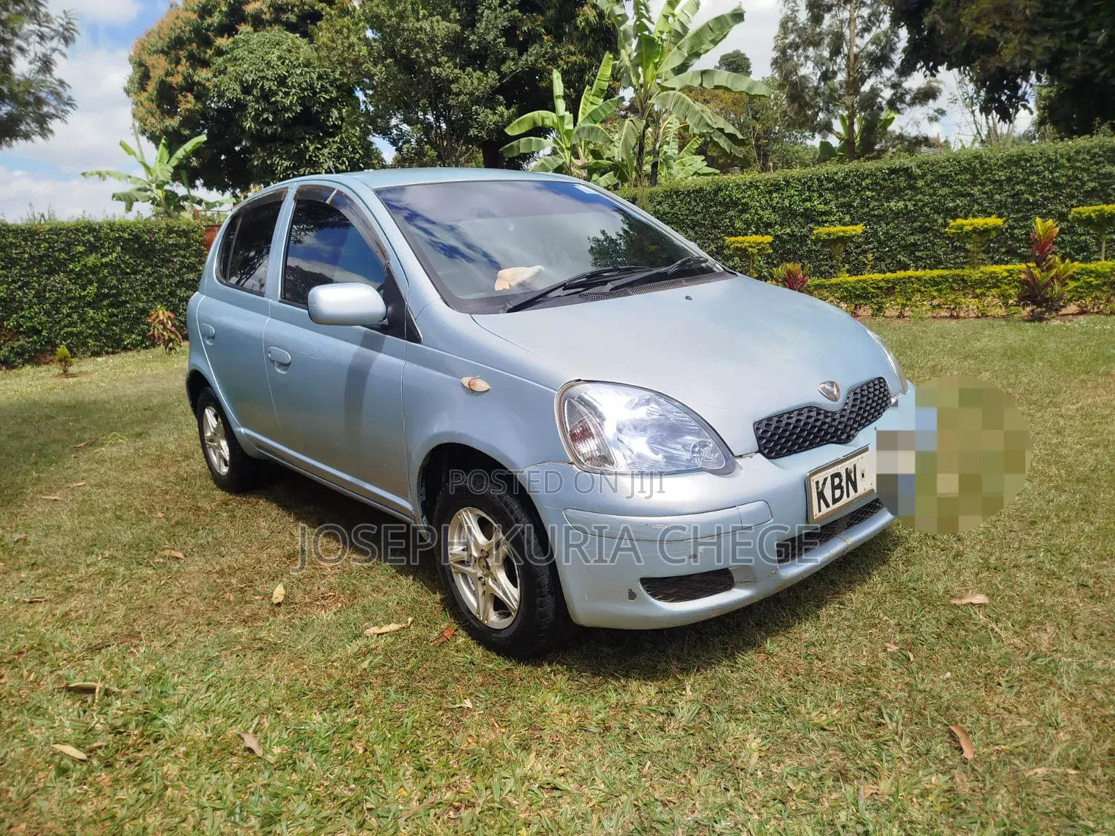 Toyota Vitz 2004 Blue
