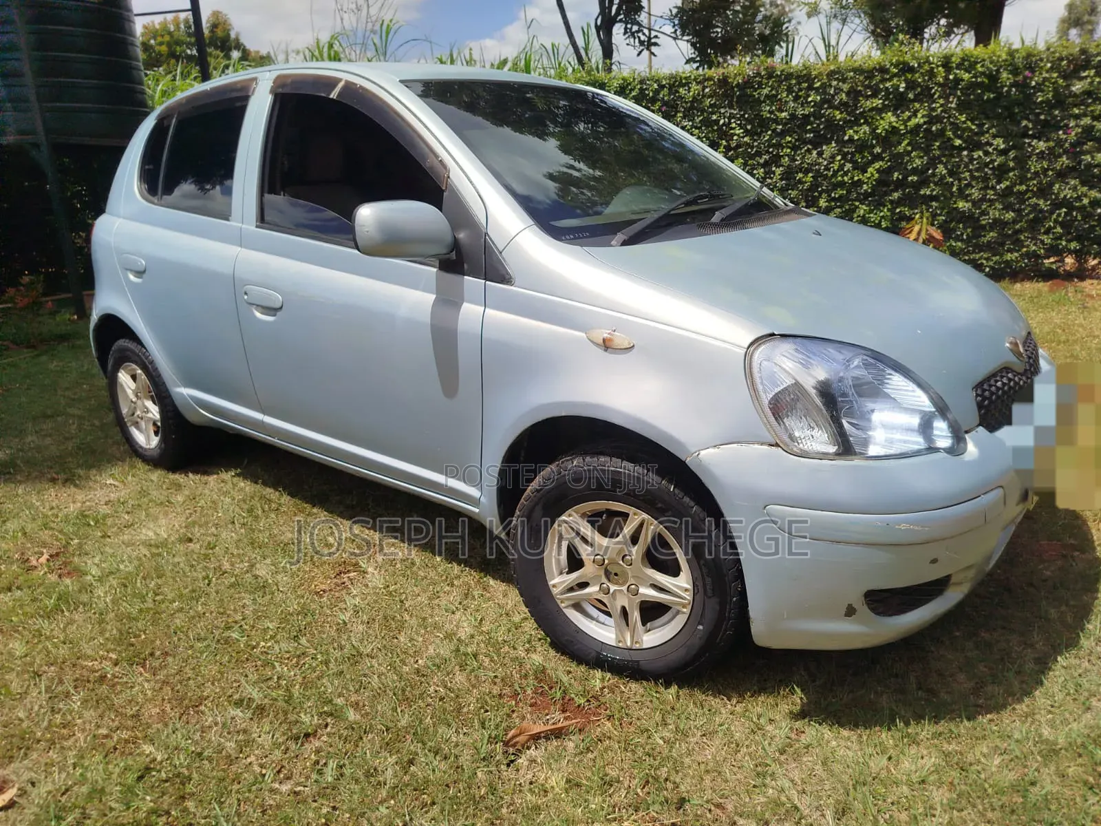 Toyota Vitz 2004 Blue