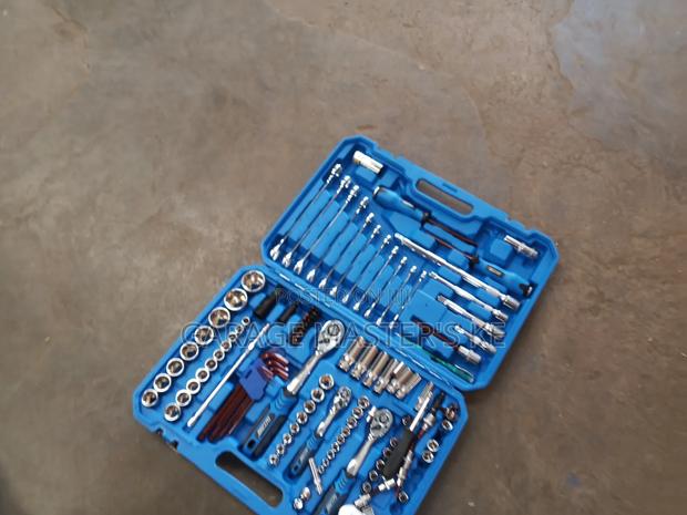 Automotive 121 Piece's Tool Box