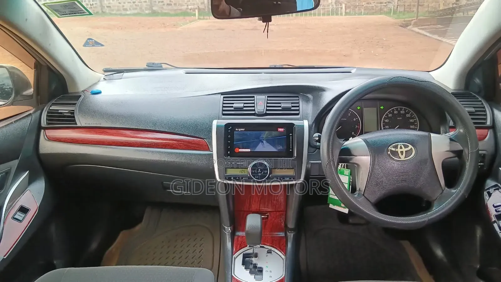 Toyota Premio 2011 Silver