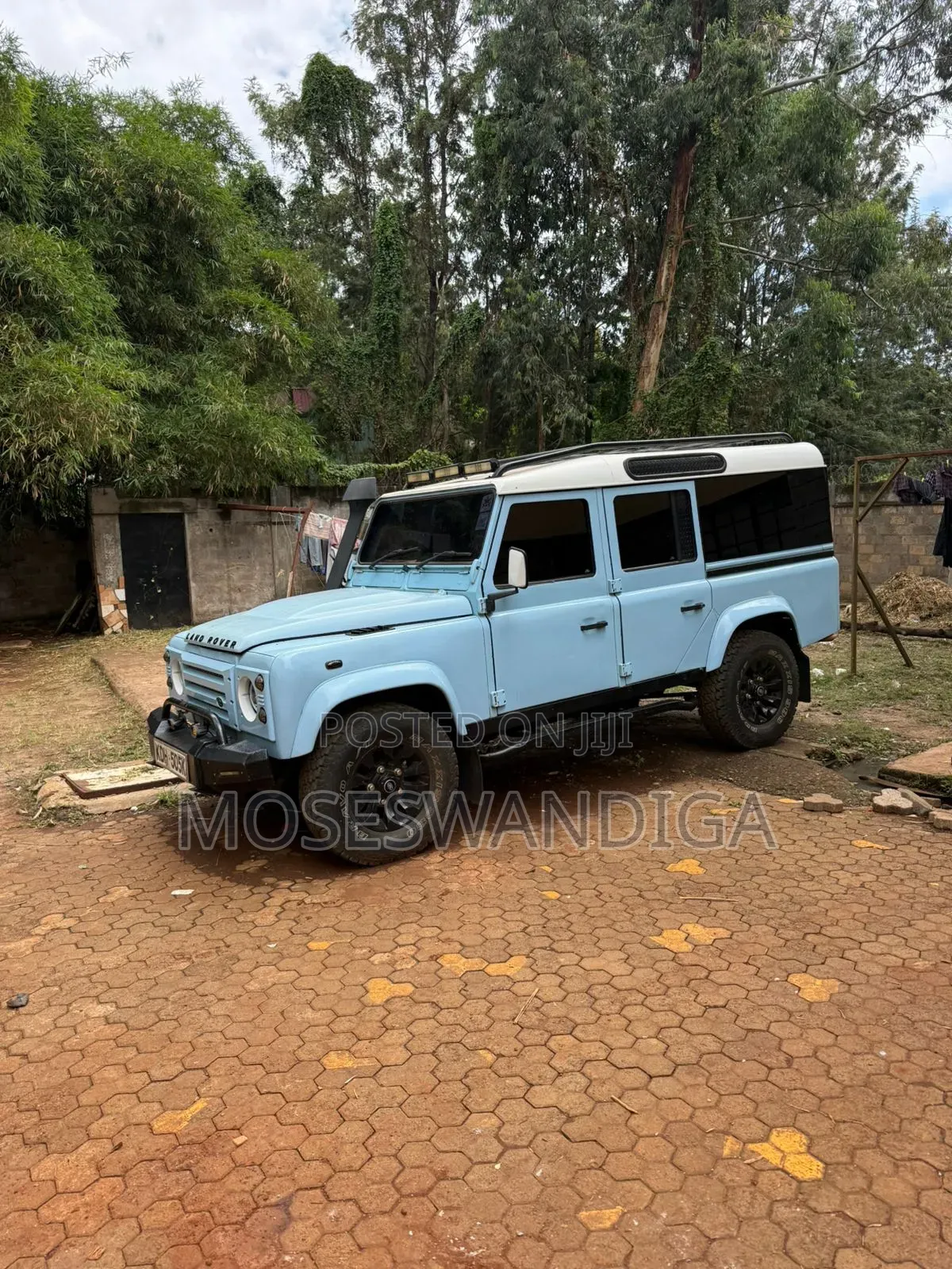 Land Rover Defender