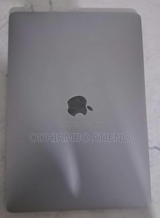 Laptop Apple MacBook Pro 8GB Apple M2 SSD 256GB