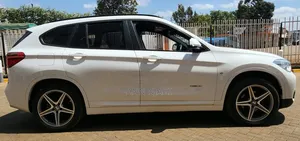 BMW X1 xDrive28i AWD 2016 Pearl