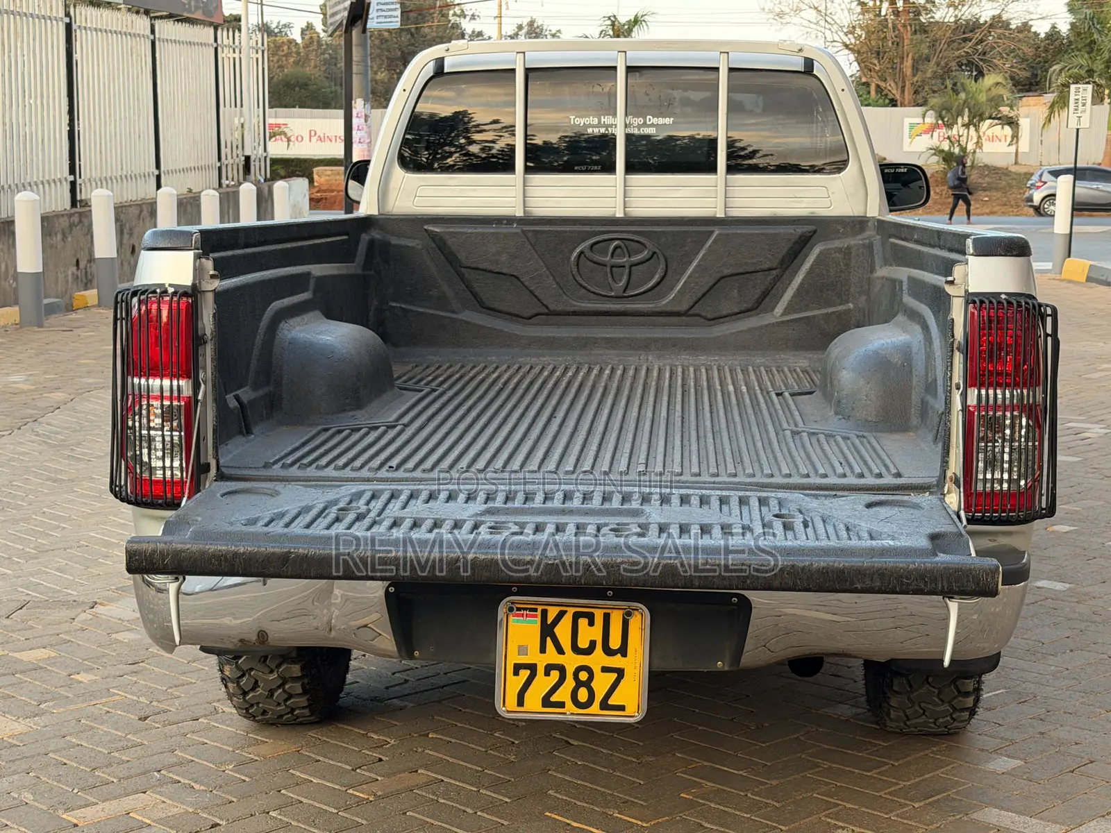 Toyota Hilux 2012 Silver