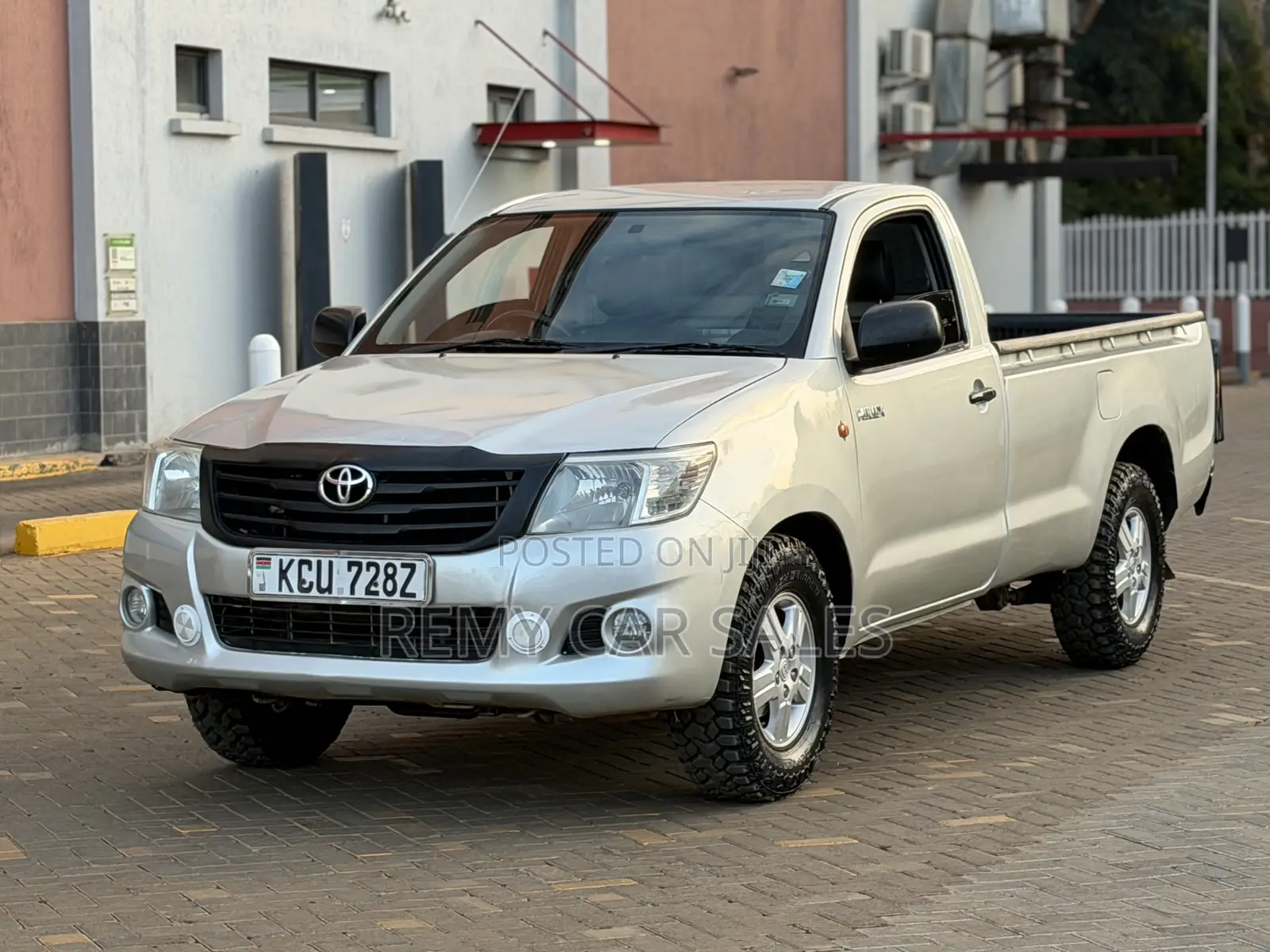 Toyota Hilux 2012 Silver