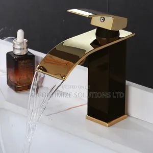 Modern Luxury Stainless Steel Sink Basin Faucet Hot and Cold Mixer