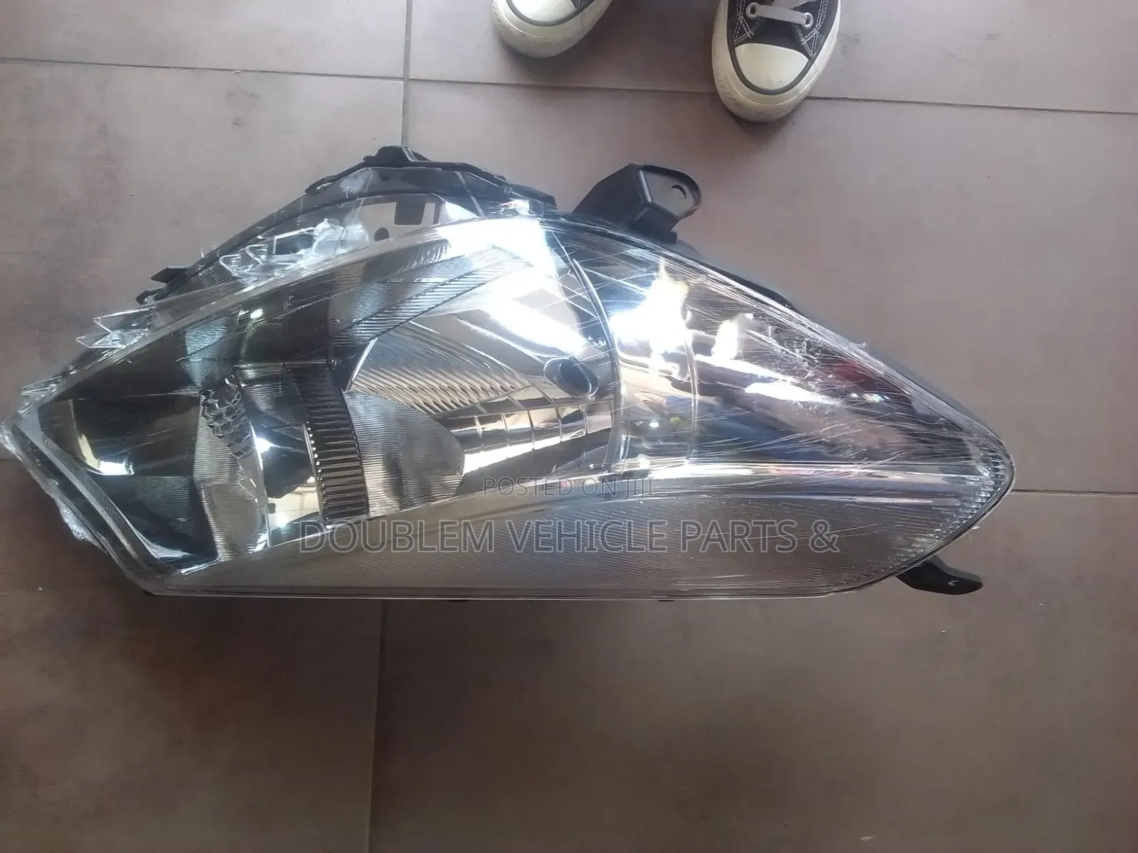 Head/Frontlamp/Headlight Toyota Vitz 2012,2013,jewela Non Xenon Depo