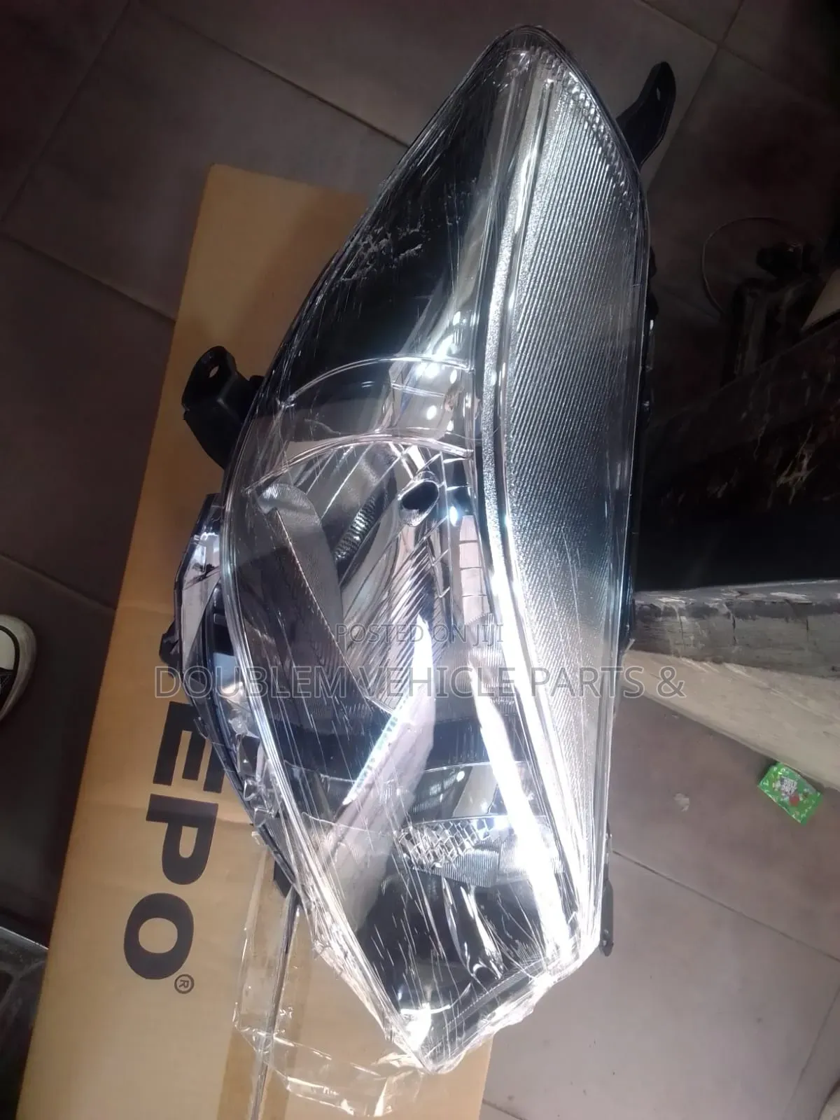 Head/Frontlamp/Headlight Toyota Vitz 2012,2013,jewela Non Xenon Depo