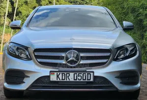 Mercedes-Benz E200 2017 Silver