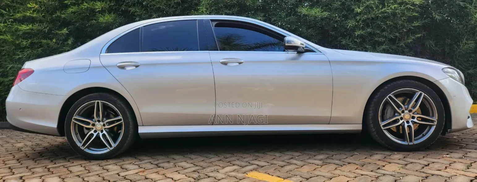 Mercedes-Benz E200 2017 Silver