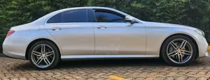 Mercedes-Benz E200 2017 Silver