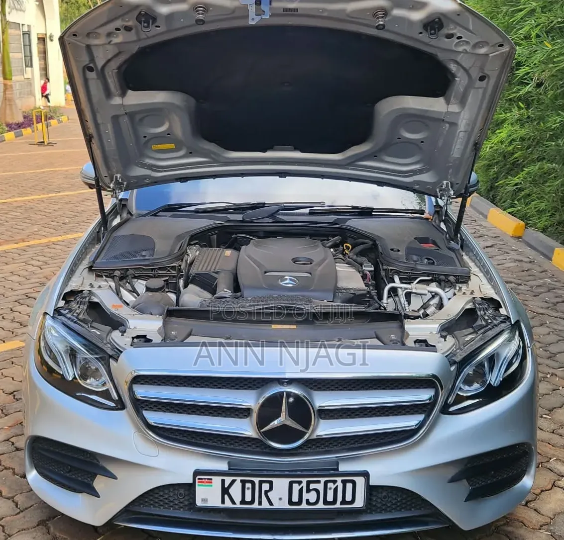 Mercedes-Benz E200 2017 Silver