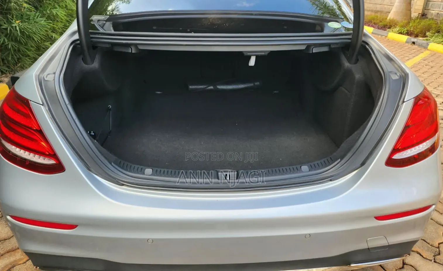 Mercedes-Benz E200 2017 Silver