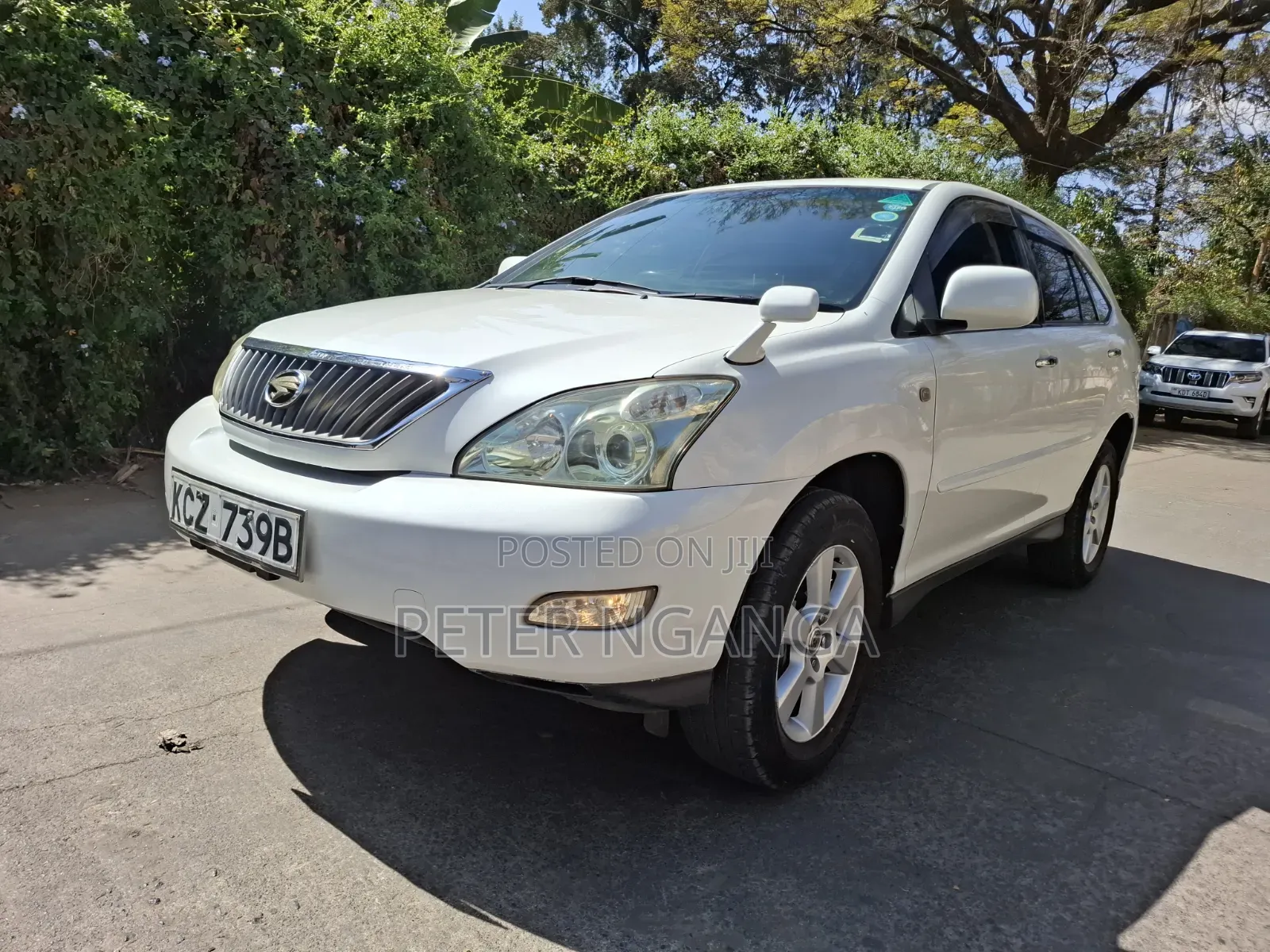 Toyota Harrier 2.4 2012 White