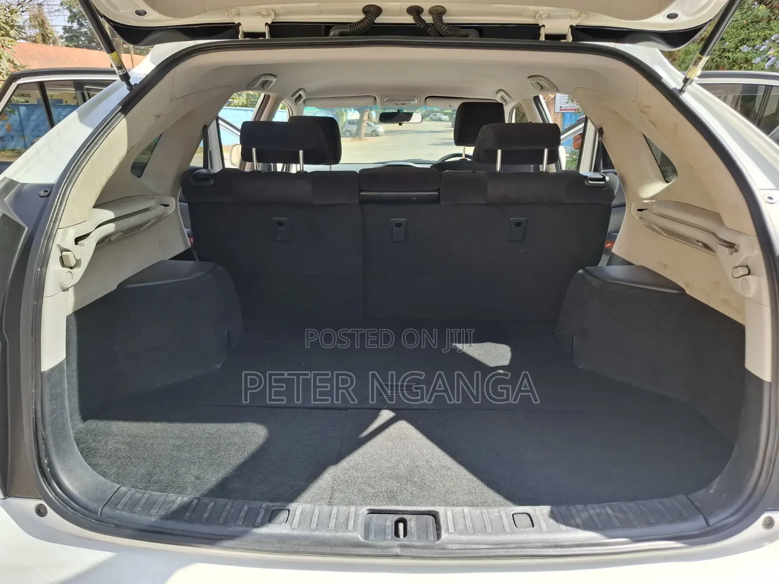 Toyota Harrier 2.4 2012 White