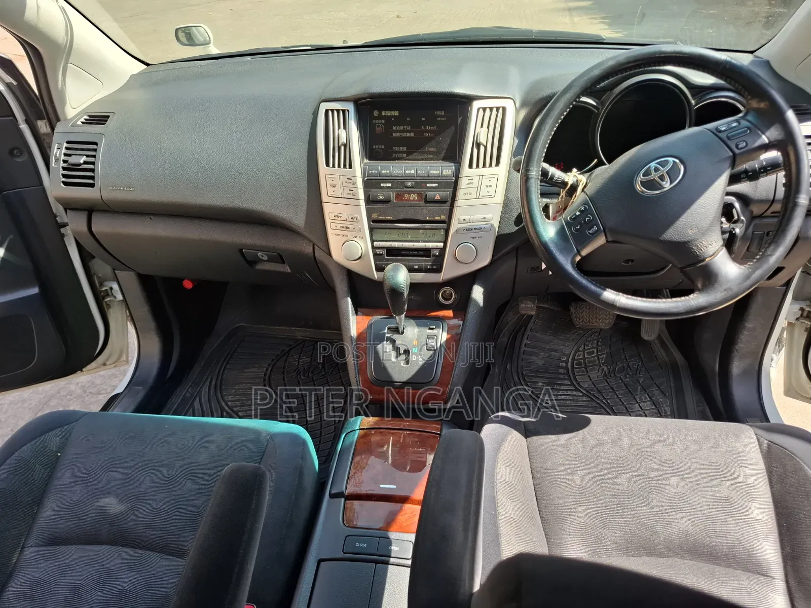 Toyota Harrier 2.4 2012 White