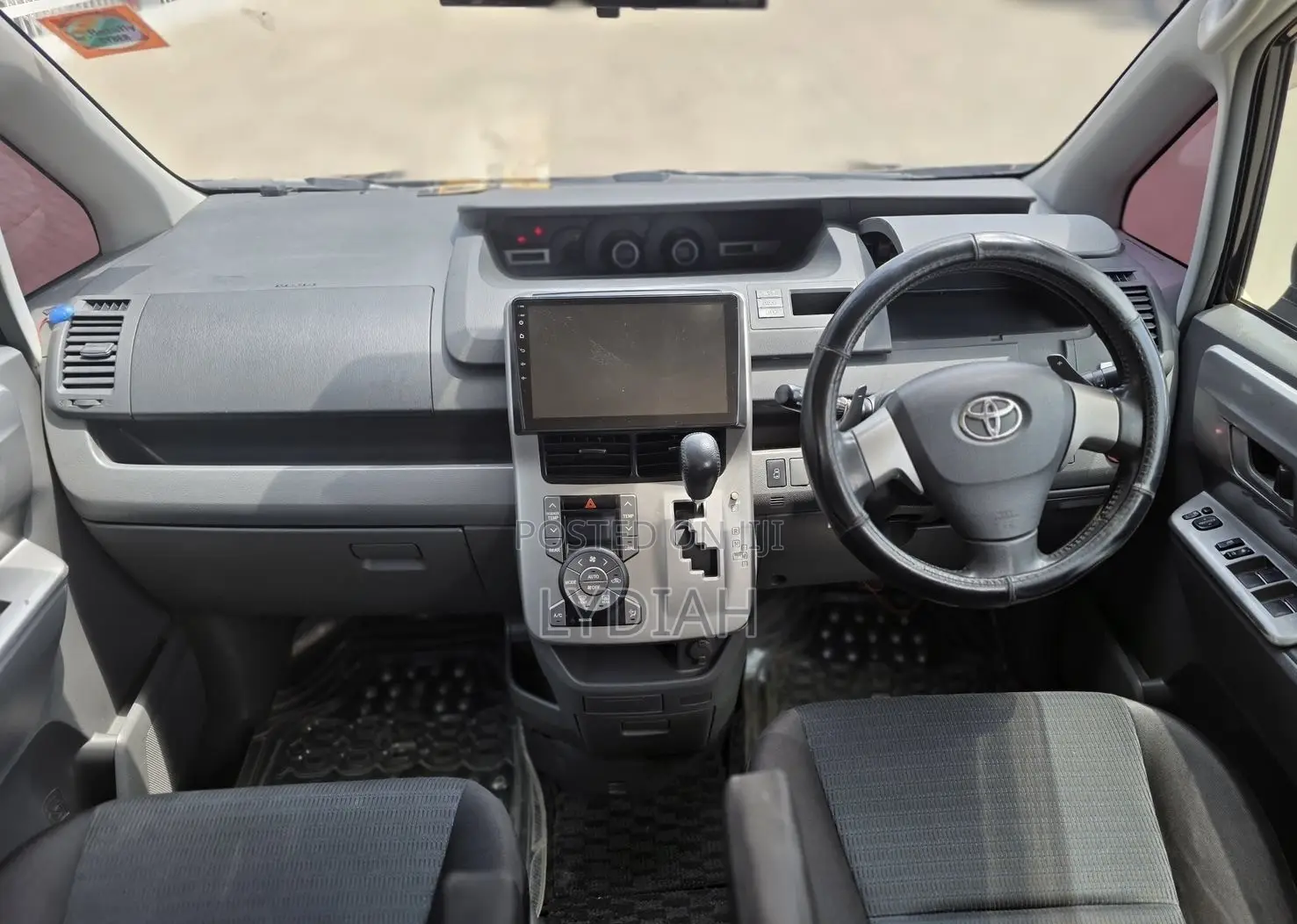 Toyota Voxy 2012 Black
