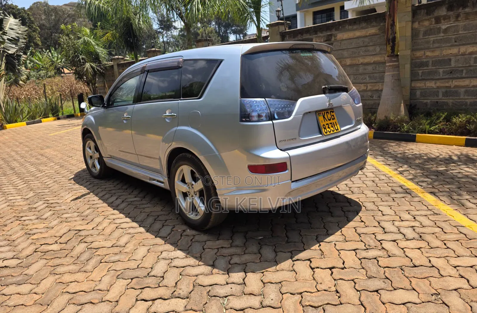 Mitsubishi Outlander 2010 Silver