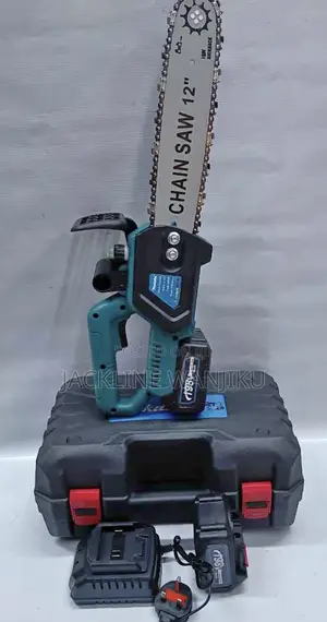Makita Cordless Chainsaw 12' 198V: Rechargeable Powersaw Machine