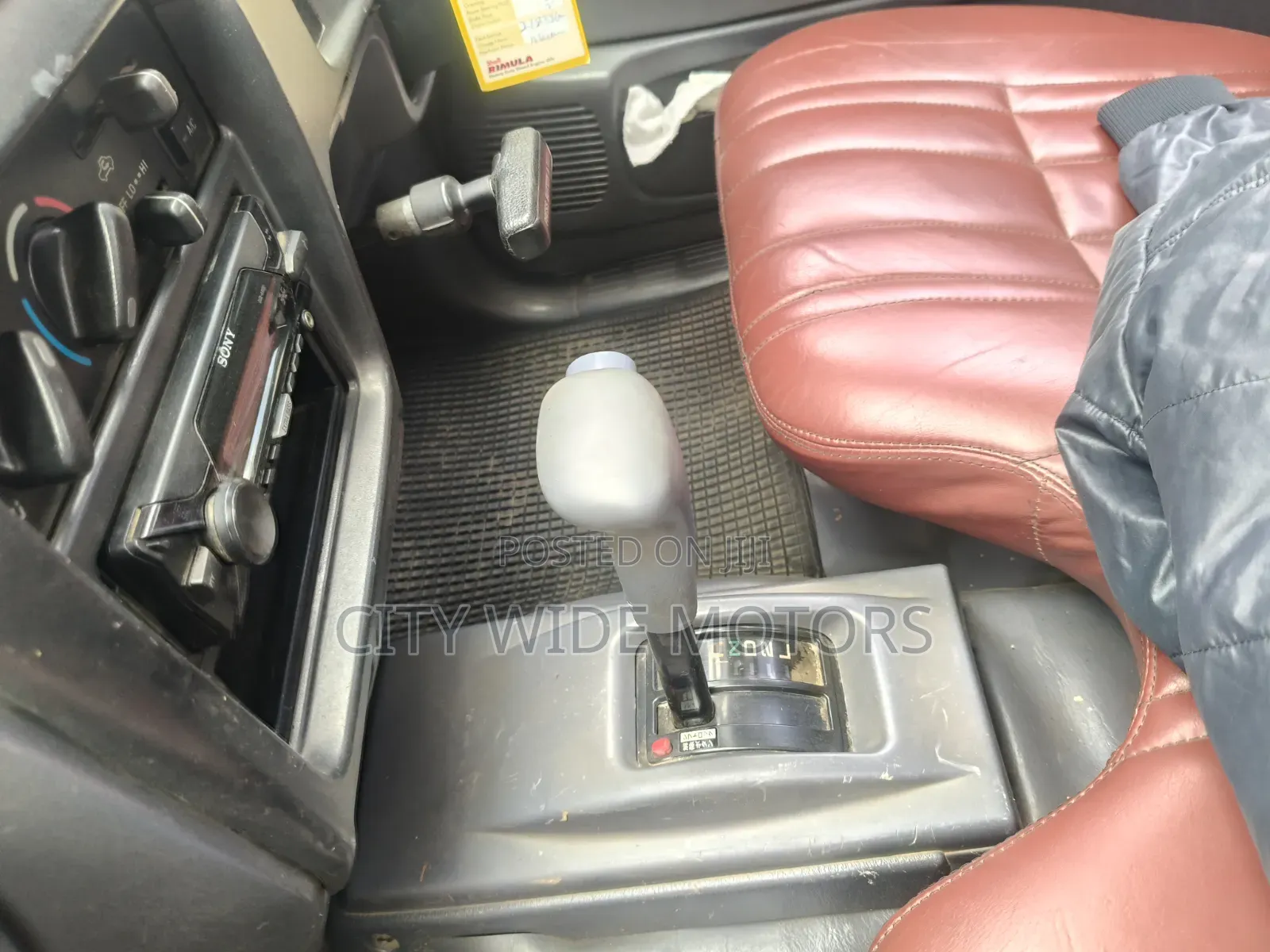 Toyota Hilux 2010 White