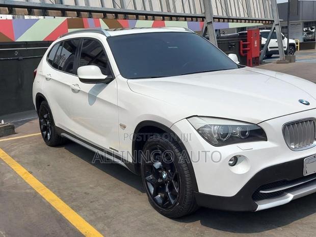 BMW X1 Boot - thumbnail 2