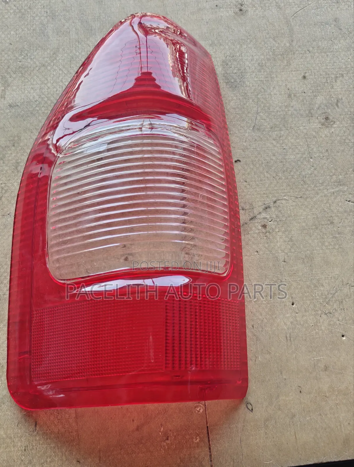 Tail Lens Isuzu Dmax 2002