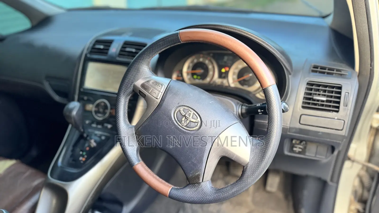 Toyota Blade 2012 Silver