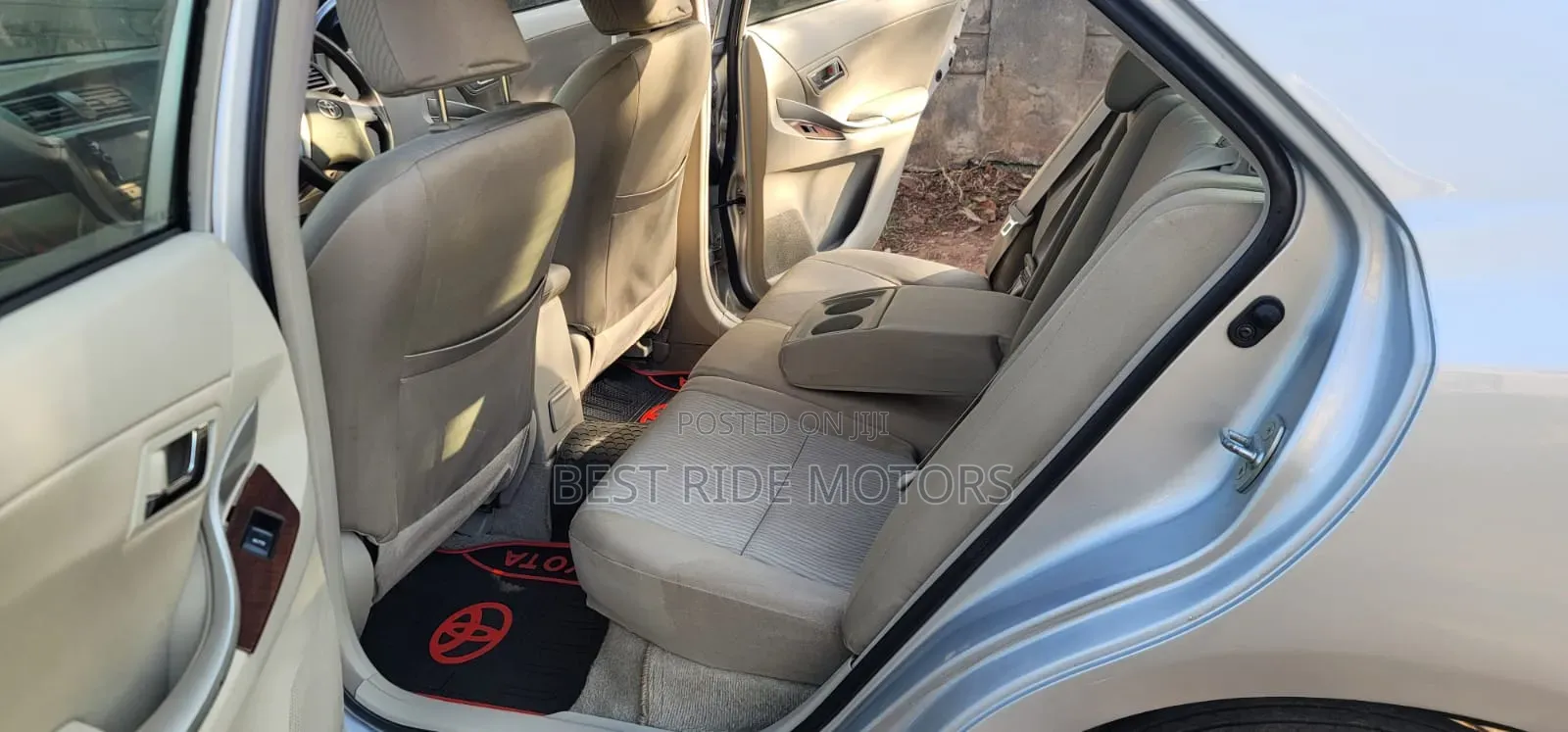 Toyota Premio 1.5 FWD 2012 Silver