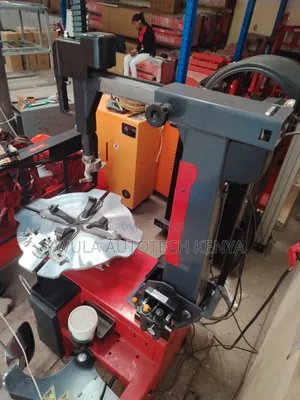 Built Strong Steel Frame Heavy Duty Tyre Changer STC-868 Machine