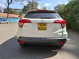 Honda Vezel 2016 White