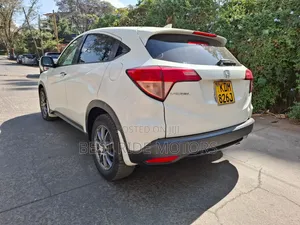 Honda Vezel 2016 White